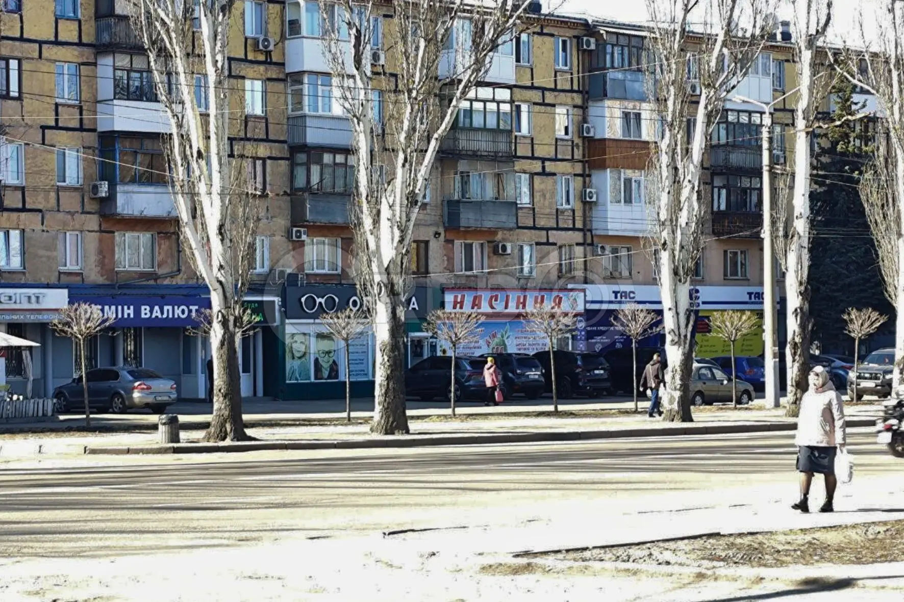 Фото Продаю 2 кімнатну квартиру, 42.7 кв. м, Металургів просп.  Кривий Ріг, ціна: 18000 $, код 4309