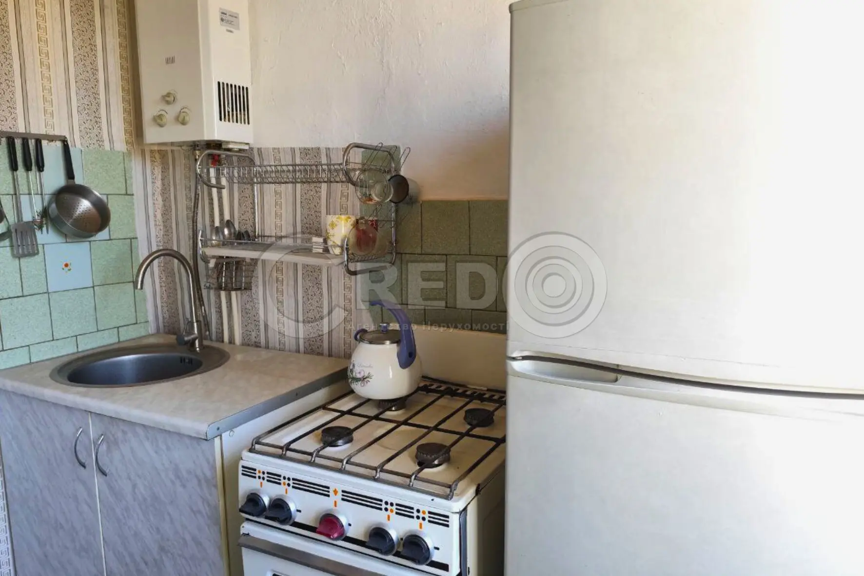 Фото Продаю 2 кімнатну квартиру, 42.7 кв. м, Металургів просп.  Кривий Ріг, ціна: 18000 $, код 4309