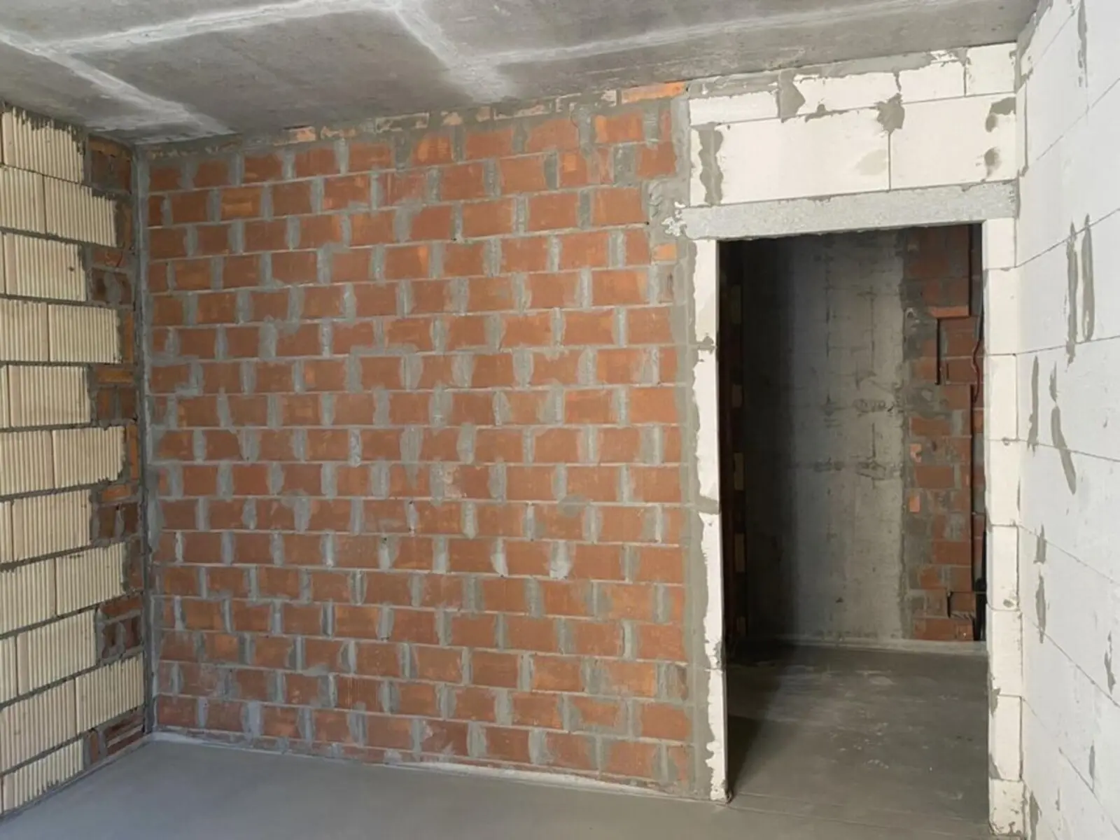 Фото Selling a 2-room apartment, 59 sq.m., Akademika Zabolotnoho Street  Kyiv, price: 90000 $, code 4314