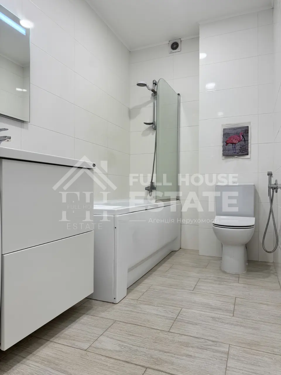 Фото Зняти 3 кімнатну квартиру, Анни Ахматової вул. 22 Київ в довгострокову оренду, ціна: 28000 UAH, код 4315