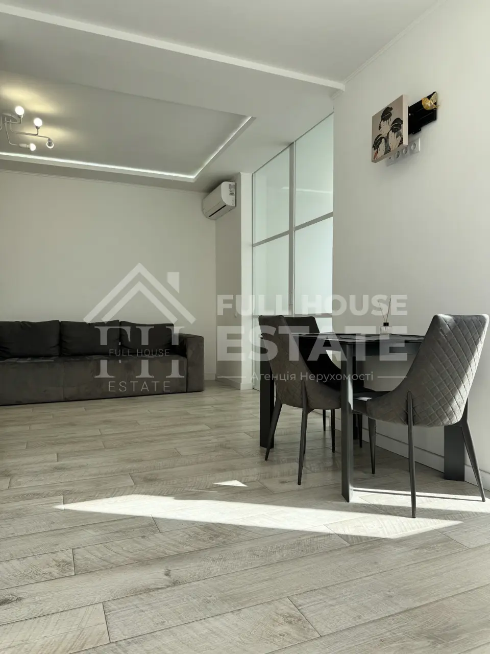 Фото Зняти 3 кімнатну квартиру, Анни Ахматової вул. 22 Київ в довгострокову оренду, ціна: 28000 UAH, код 4315