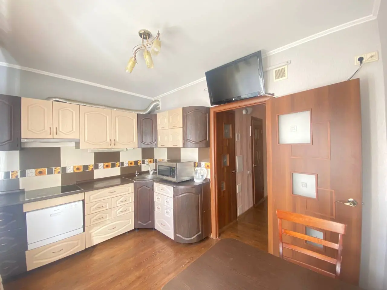 Фото Selling a 3-room apartment, 76 sq.m., Larysy Rudenko Street 3а Kyiv, price: 87000 $, code 4316