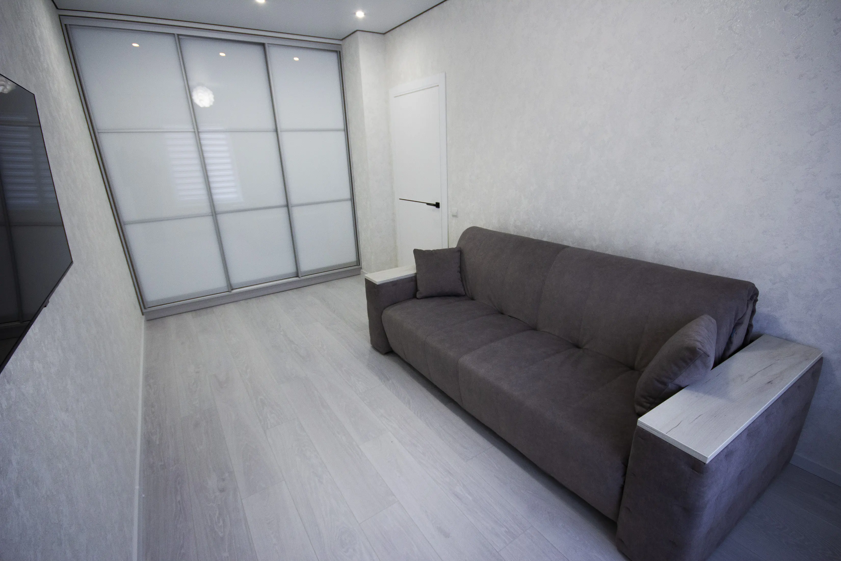 Фото Rent a 1-room apartment, Inhlezi Street 2в Odesa for long-term rent, price: 12000 UAH, code 4317