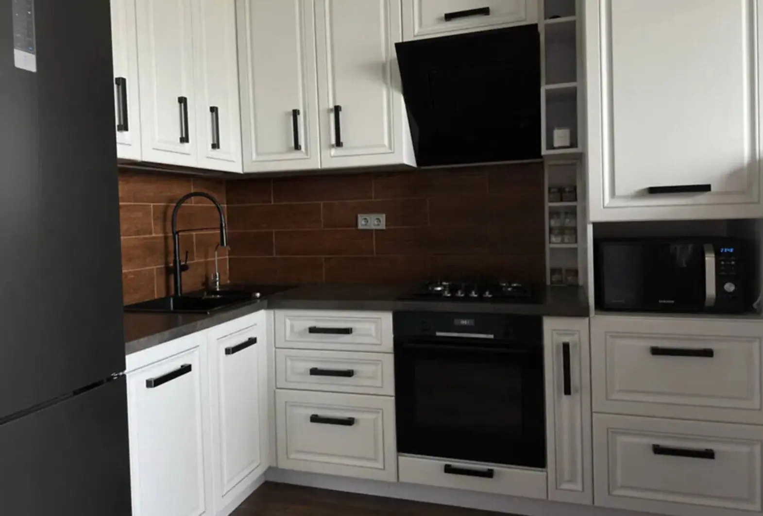 Фото Selling a 1-room apartment, 47 sq.m., Yunatska Street  Kyiv, price: 120000 $, code 4320