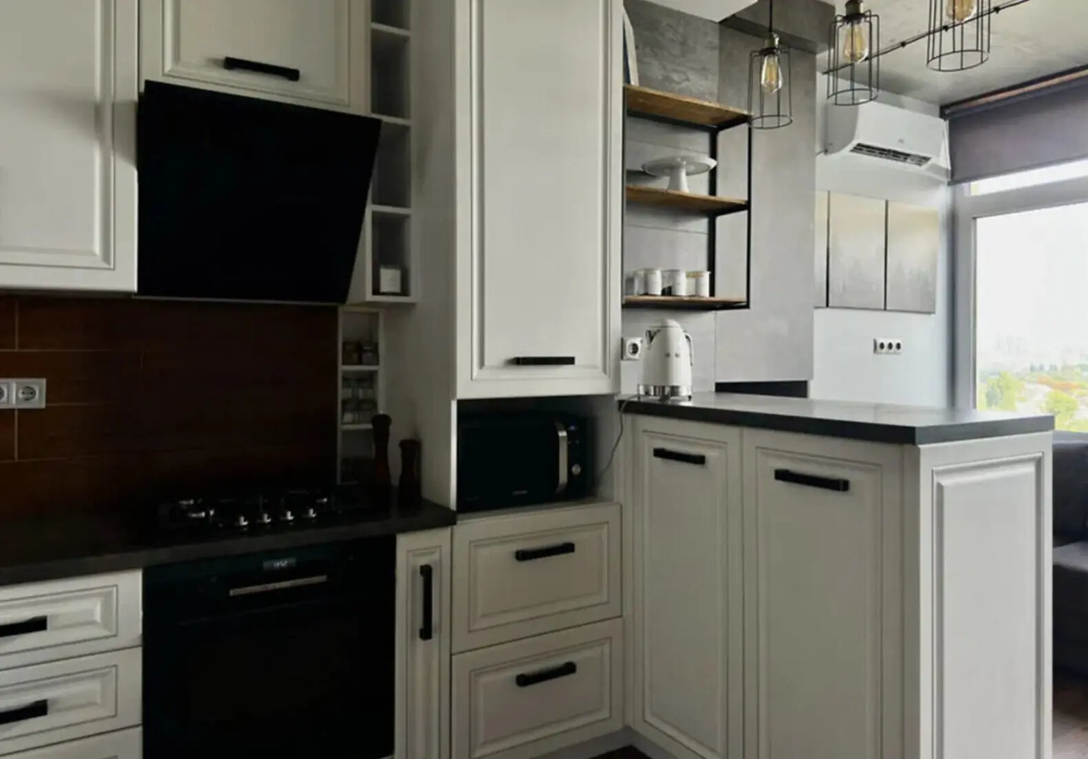 Фото Selling a 1-room apartment, 47 sq.m., Yunatska Street  Kyiv, price: 120000 $, code 4320