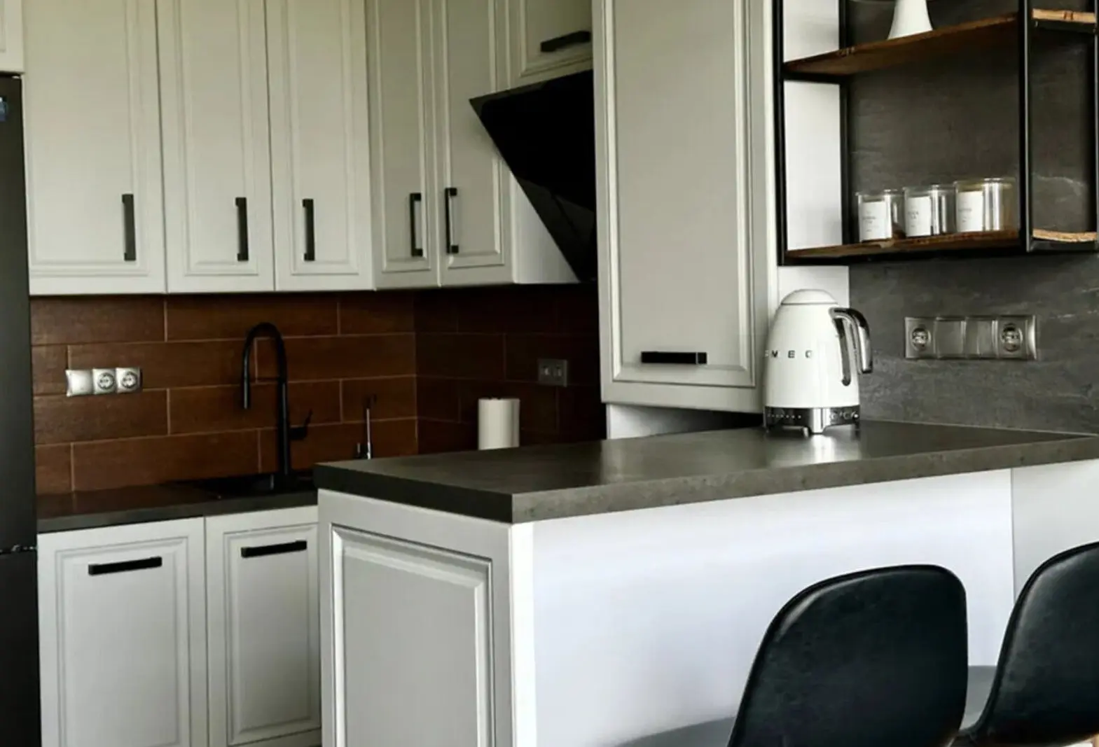 Фото Selling a 1-room apartment, 47 sq.m., Yunatska Street  Kyiv, price: 120000 $, code 4320