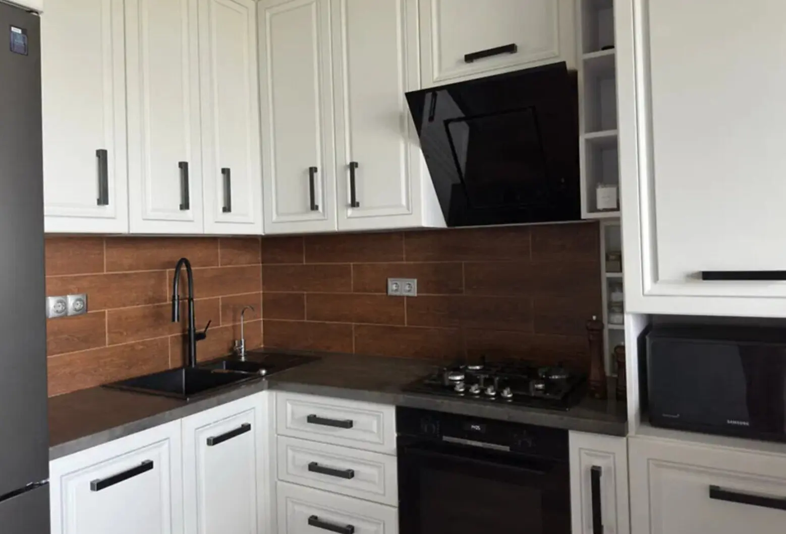 Фото Selling a 1-room apartment, 47 sq.m., Yunatska Street  Kyiv, price: 120000 $, code 4320
