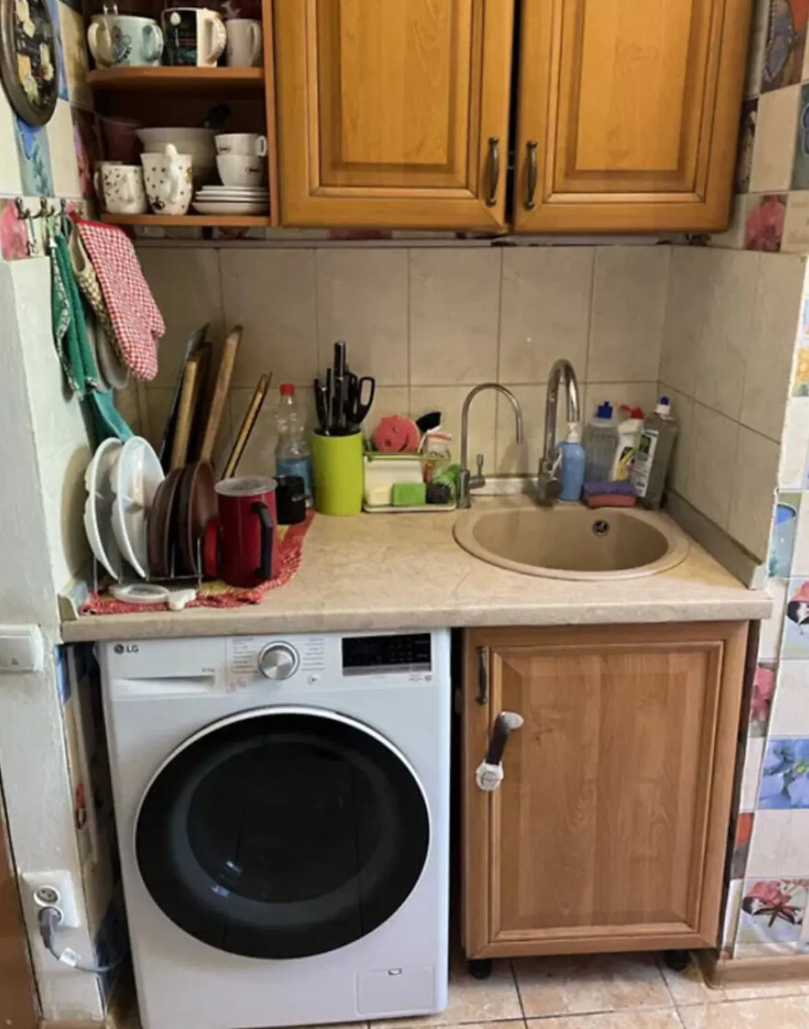 Фото Selling a 2-room apartment, 37 sq.m., Volynska Street 8 Kyiv, price: 47000 $, code 4325