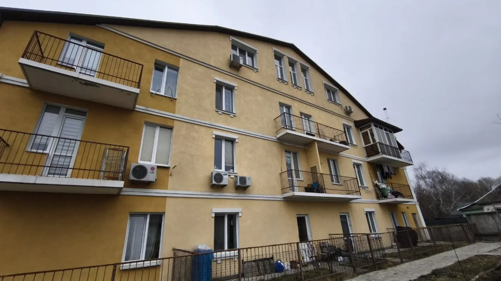 Фото Selling a 2-room apartment, 42 sq.m., Levadna Street 56 Kyiv, price: 47000 $, code 4327