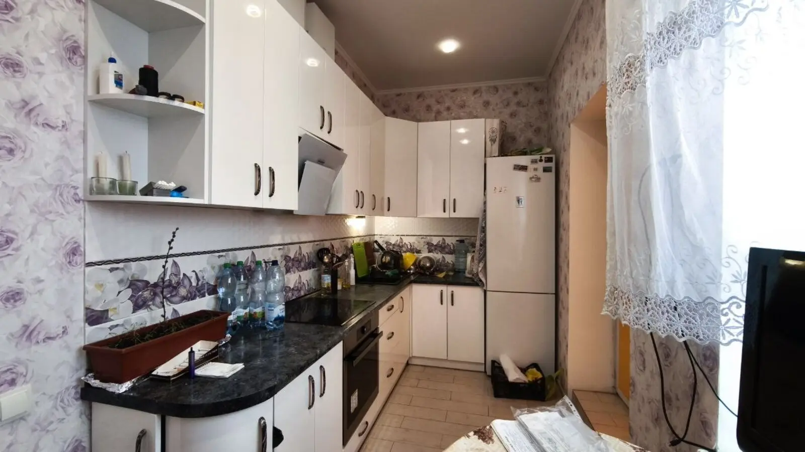 Фото Selling a 2-room apartment, 42 sq.m., Levadna Street 56 Kyiv, price: 47000 $, code 4327
