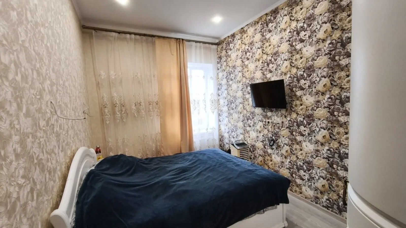 Фото Selling a 2-room apartment, 42 sq.m., Levadna Street 56 Kyiv, price: 47000 $, code 4327