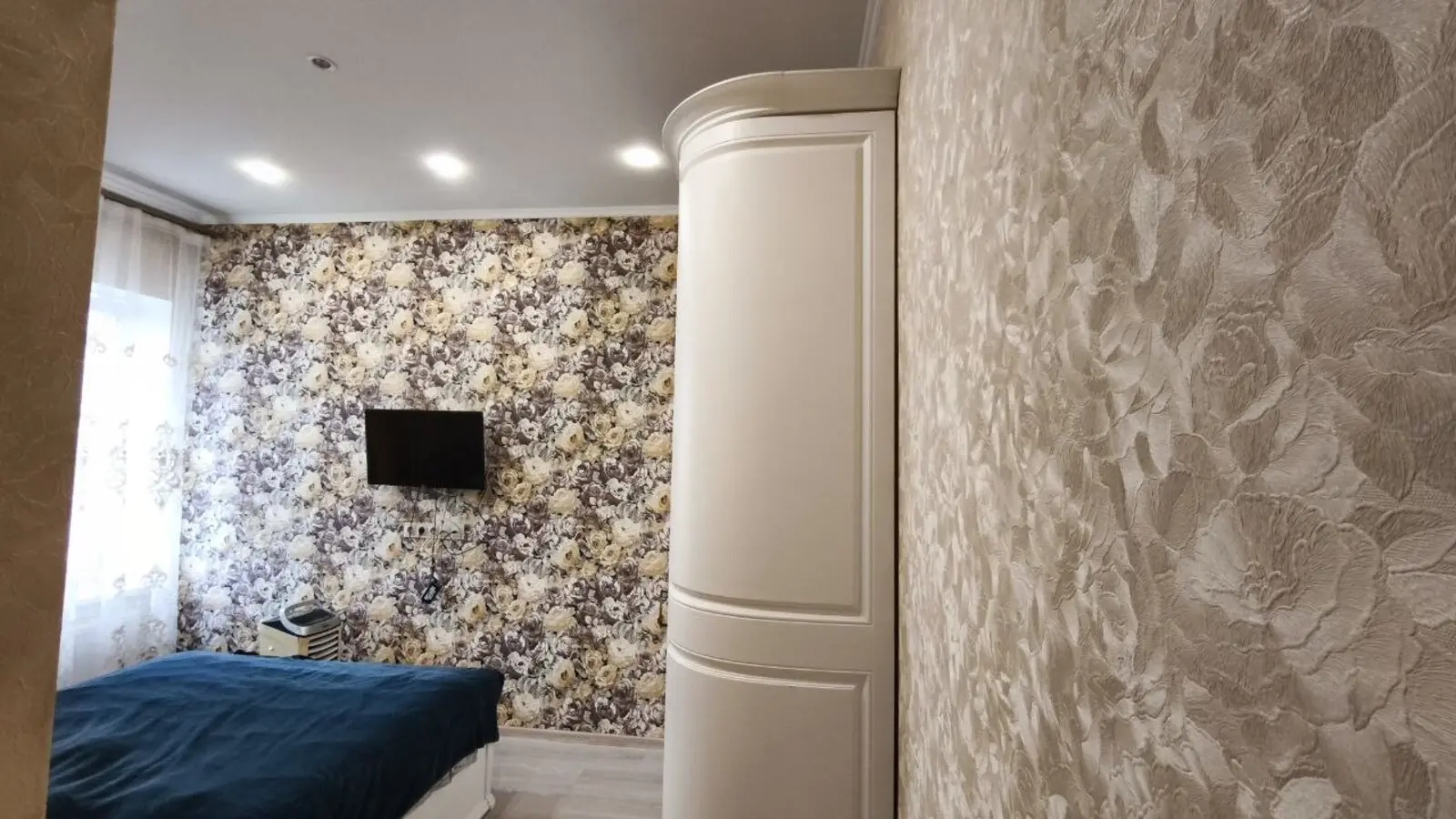 Фото Selling a 2-room apartment, 42 sq.m., Levadna Street 56 Kyiv, price: 47000 $, code 4327