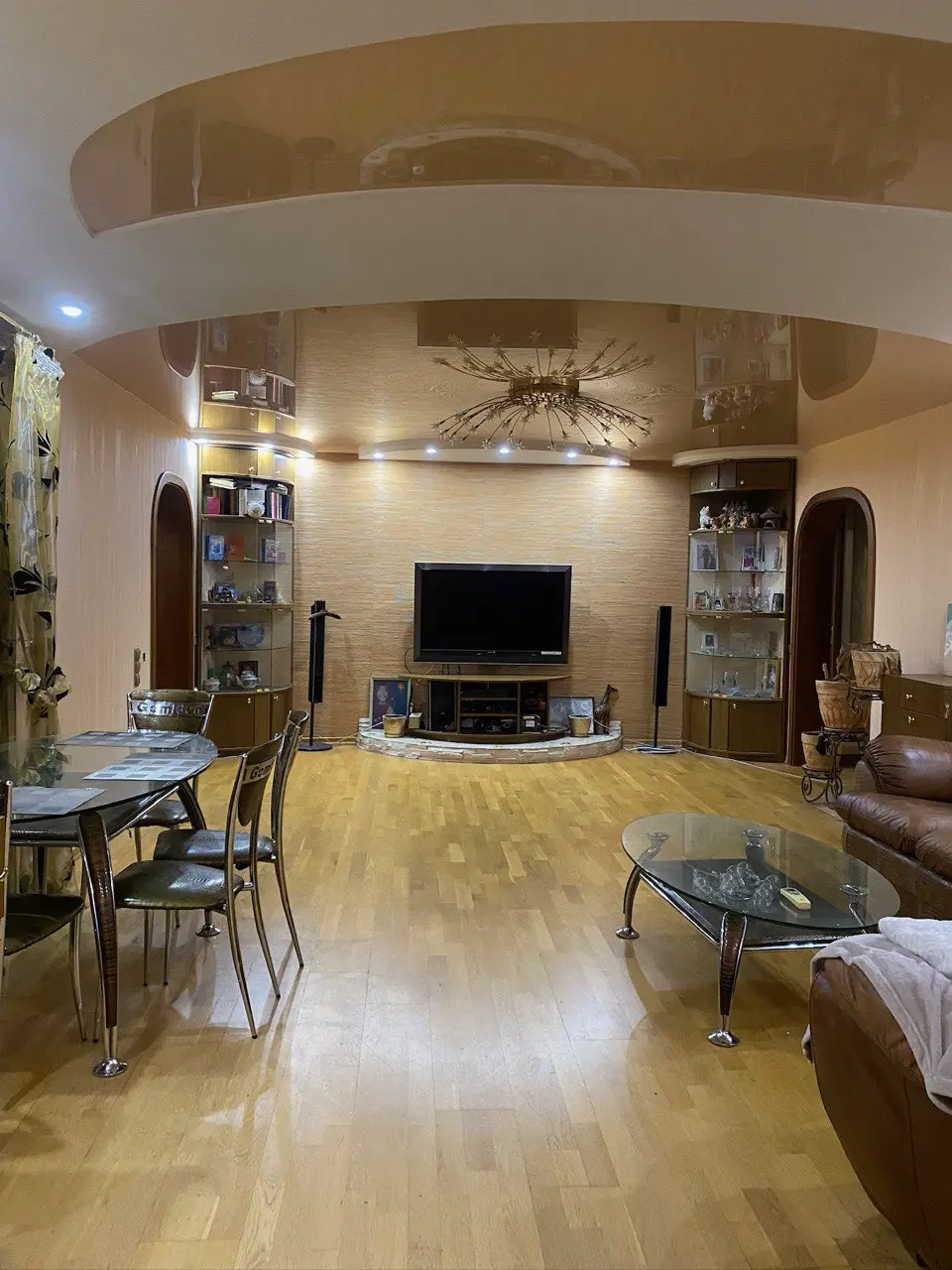 Фото Rent a 3-room apartment, Darnytskyi Boulevard 8 Kyiv for long-term rent, price: 22000 UAH, code 4332