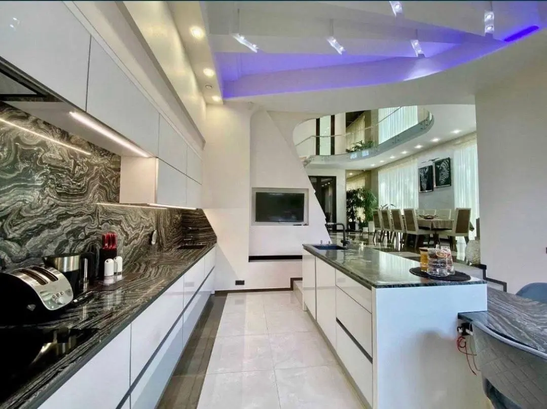 Фото Зняти будинок, Горіхова вул.  Одеса в довгострокову оренду, ціна: 5000 $, код 4333