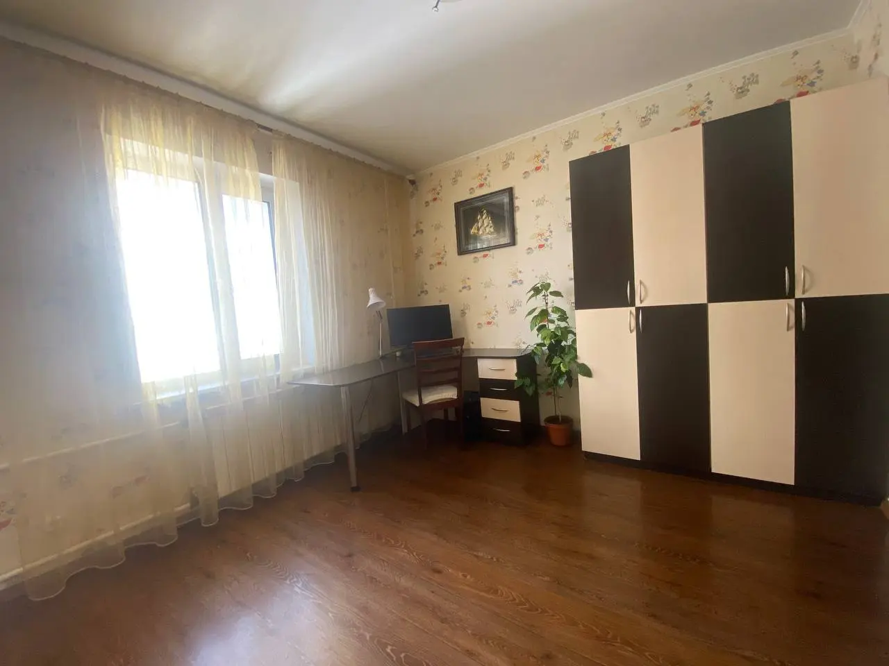 Фото Selling a 3-room apartment, 76 sq.m., Larysy Rudenko Street 3а Kyiv, price: 87000 $, code 4337