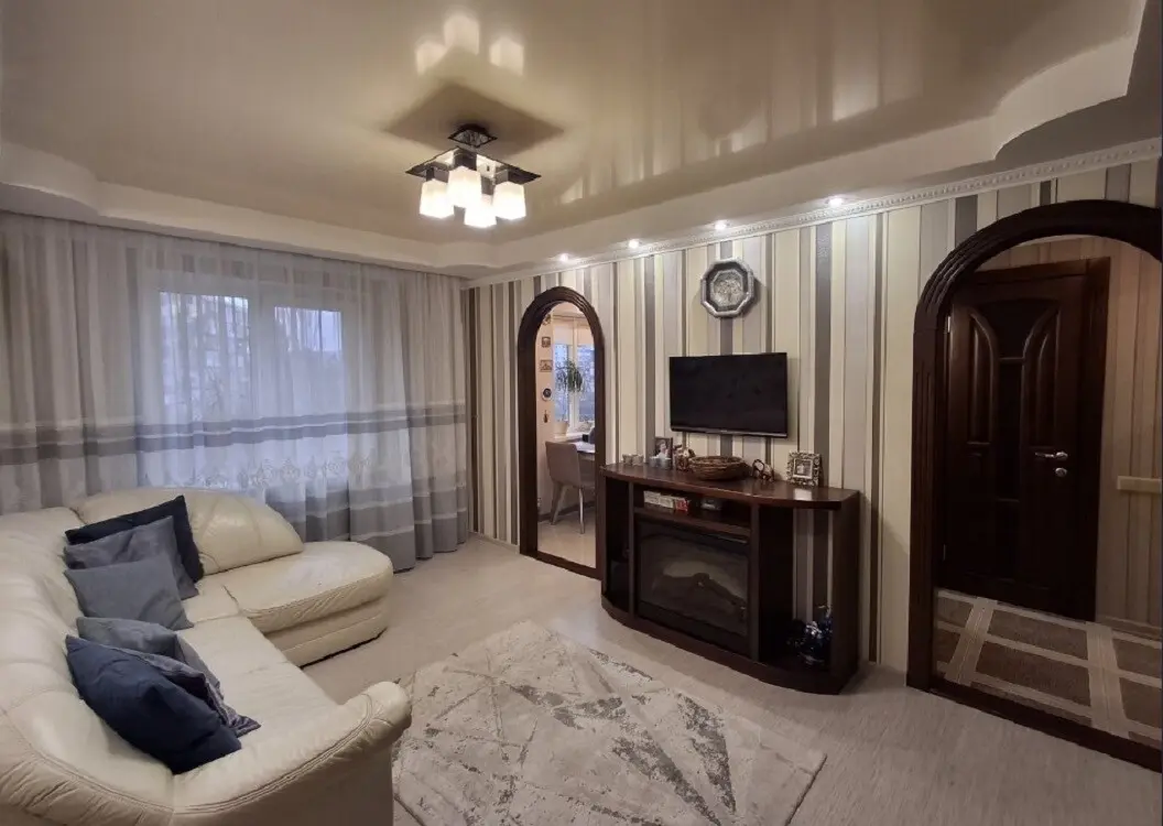 Фото Продаю 3 кімнатну квартиру, 58 кв. м, Мілютенка вул. 9 Київ, ціна: 75000 $, код 4338