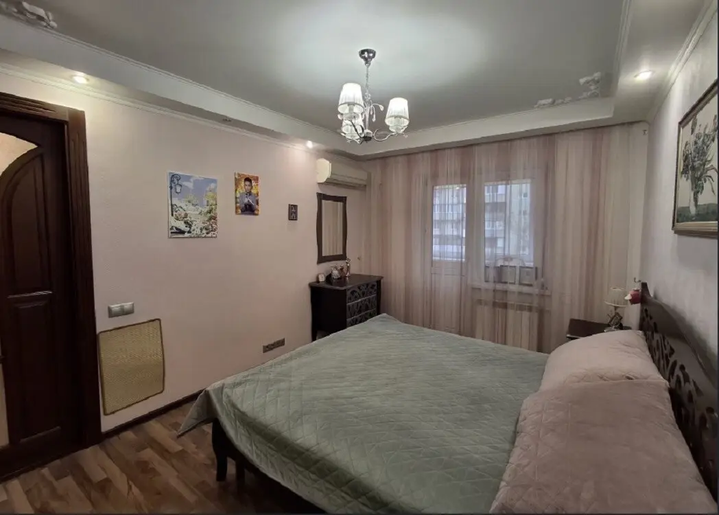Фото Продаю 3 кімнатну квартиру, 58 кв. м, Мілютенка вул. 9 Київ, ціна: 75000 $, код 4338