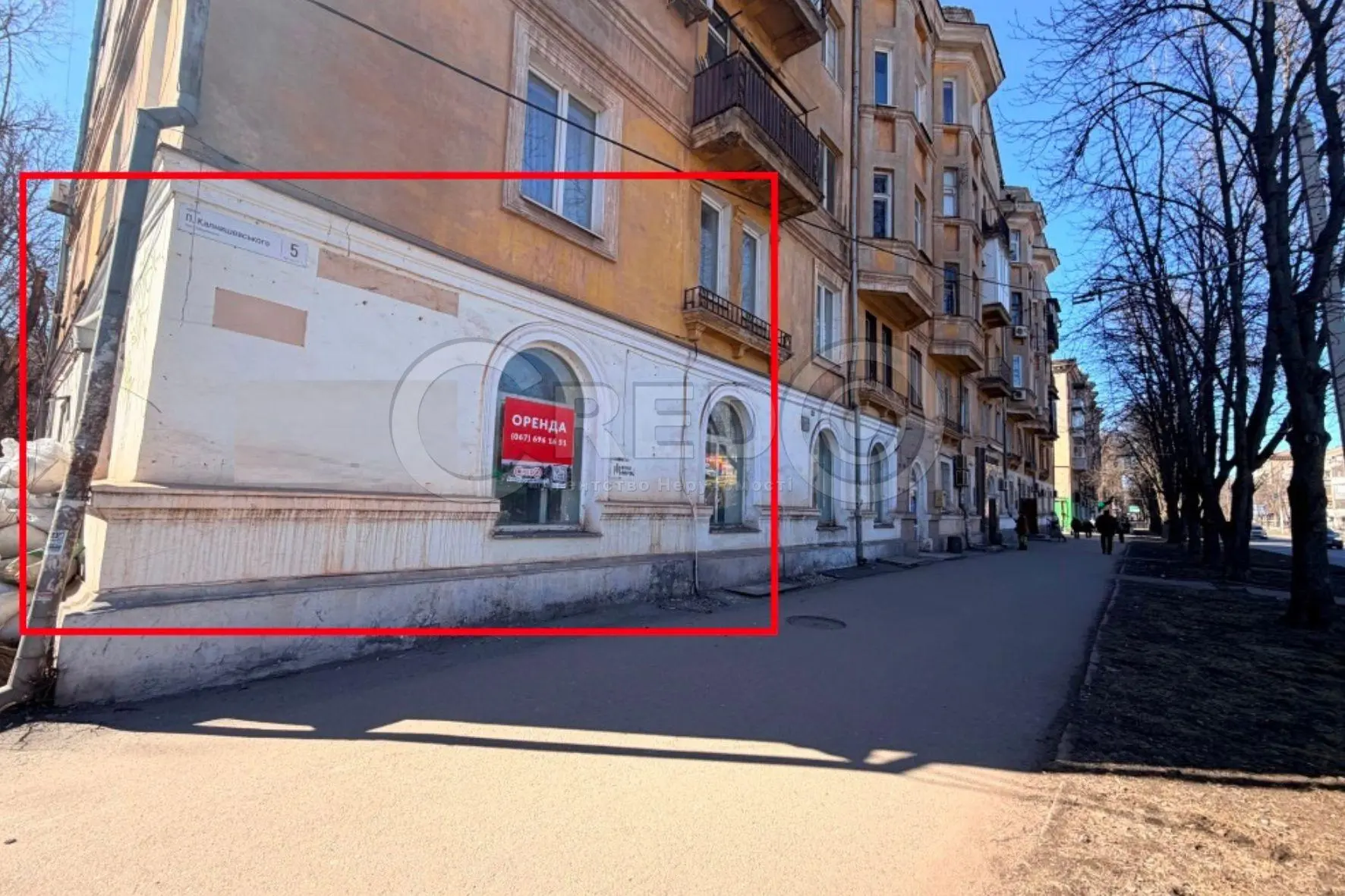 Фото Оренда торгівельної площі, Петра Калнишевського вул. (Харитонова)  Кривий Ріг в довгострокову оренду, ціна: 400 UAH, код 4358