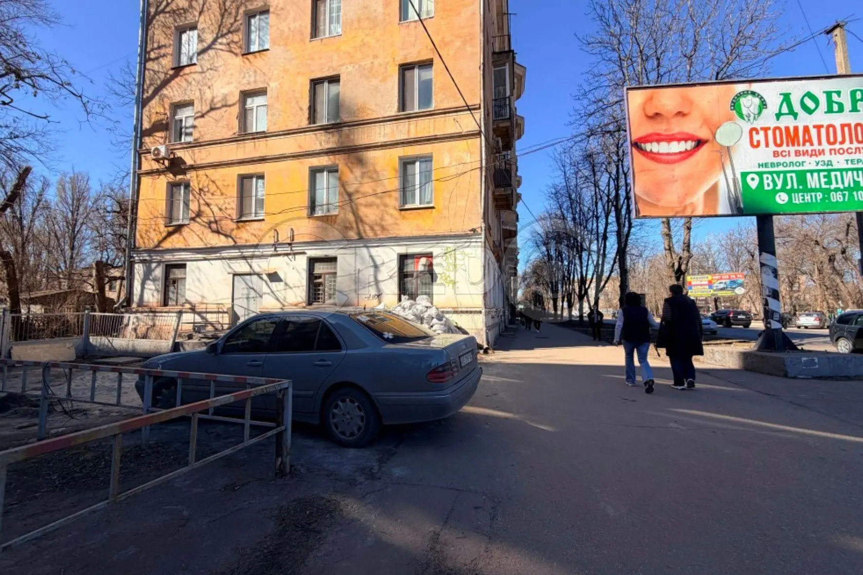 Фото Оренда торгівельної площі, Петра Калнишевського вул. (Харитонова)  Кривий Ріг в довгострокову оренду, ціна: 400 UAH, код 4358