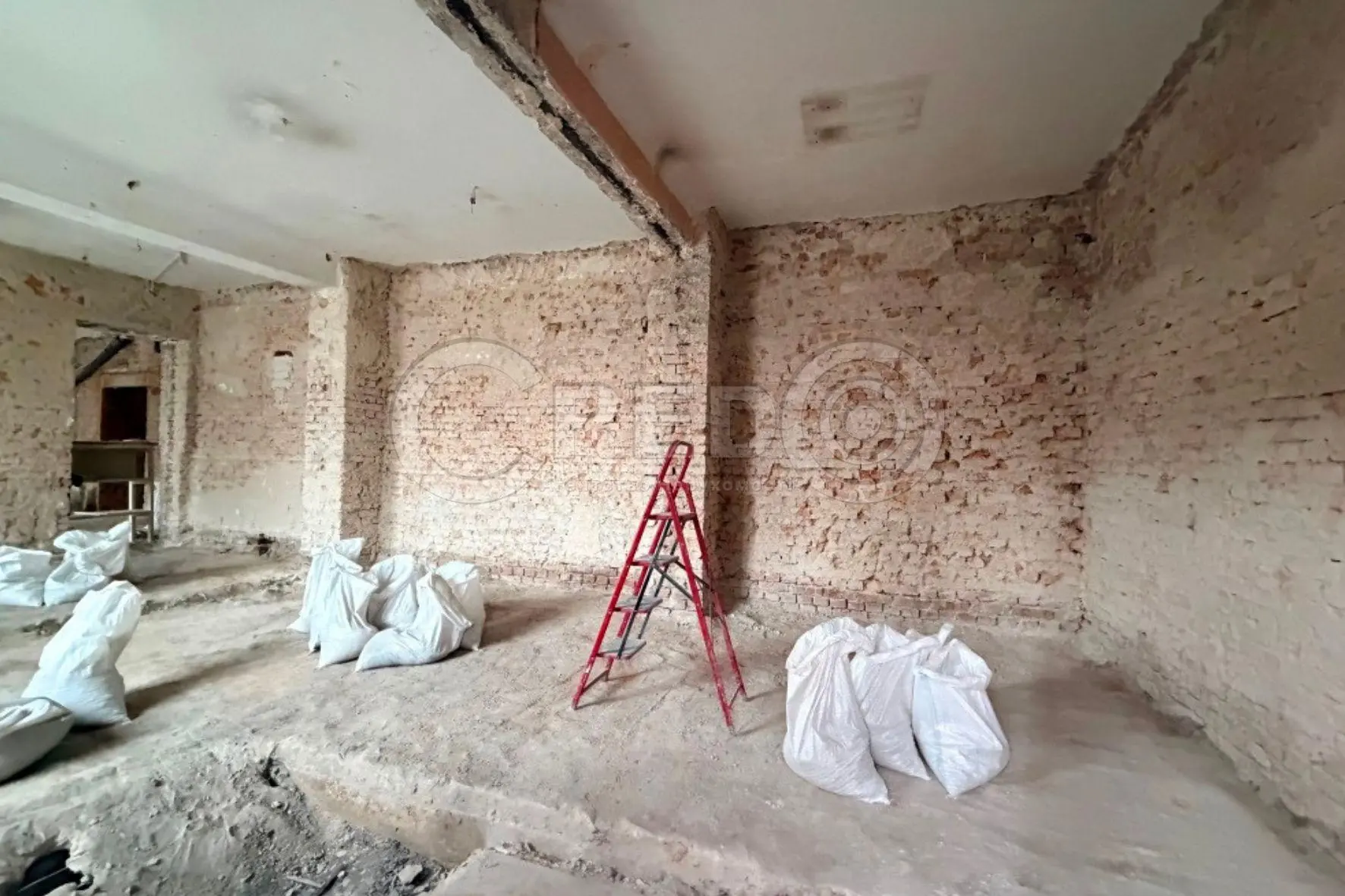 Фото Оренда торгівельної площі, Петра Калнишевського вул. (Харитонова)  Кривий Ріг в довгострокову оренду, ціна: 400 UAH, код 4358