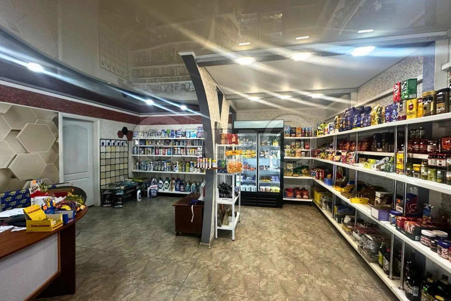 Фото Оренда торгівельної площі, Володимира Великого вул. (Мелешкіна)  Кривий Ріг в довгострокову оренду, ціна: 15000 UAH, код 4359