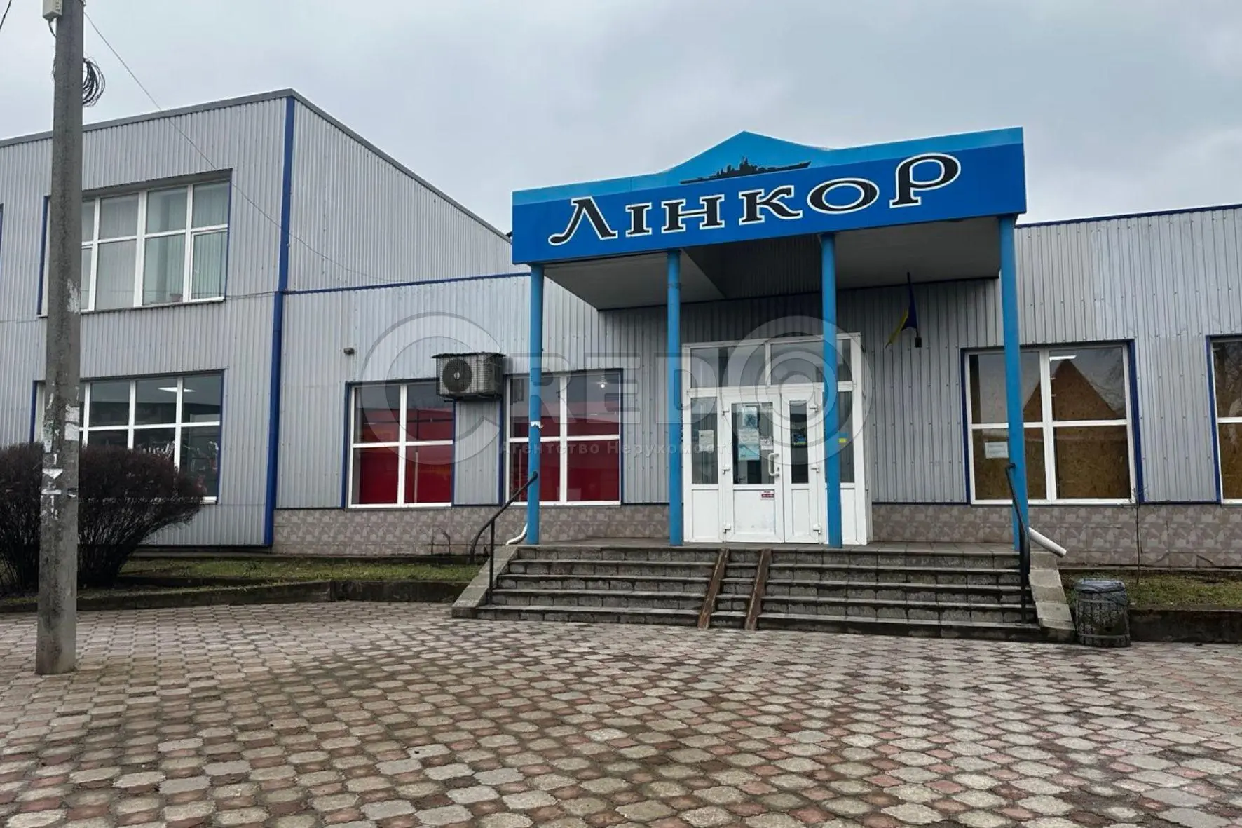 Фото Оренда торгівельної площі, Івана Авраменка вул. (Корнійчука)  Кривий Ріг в довгострокову оренду, ціна: 110 UAH, код 4360