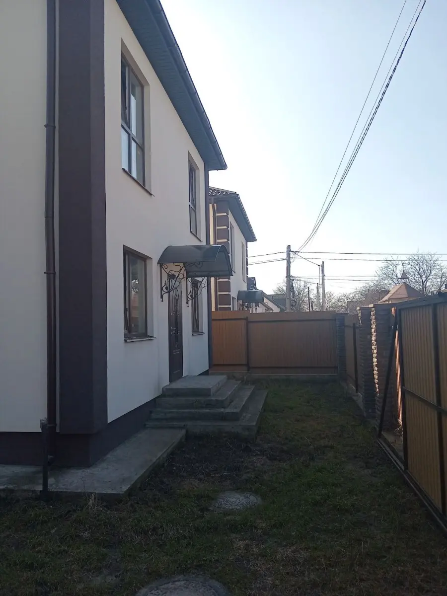 Фото Продаю дом, 140 кв. м, 76-я Садовая ул.  Киев, цена: 88000 $, код 4363