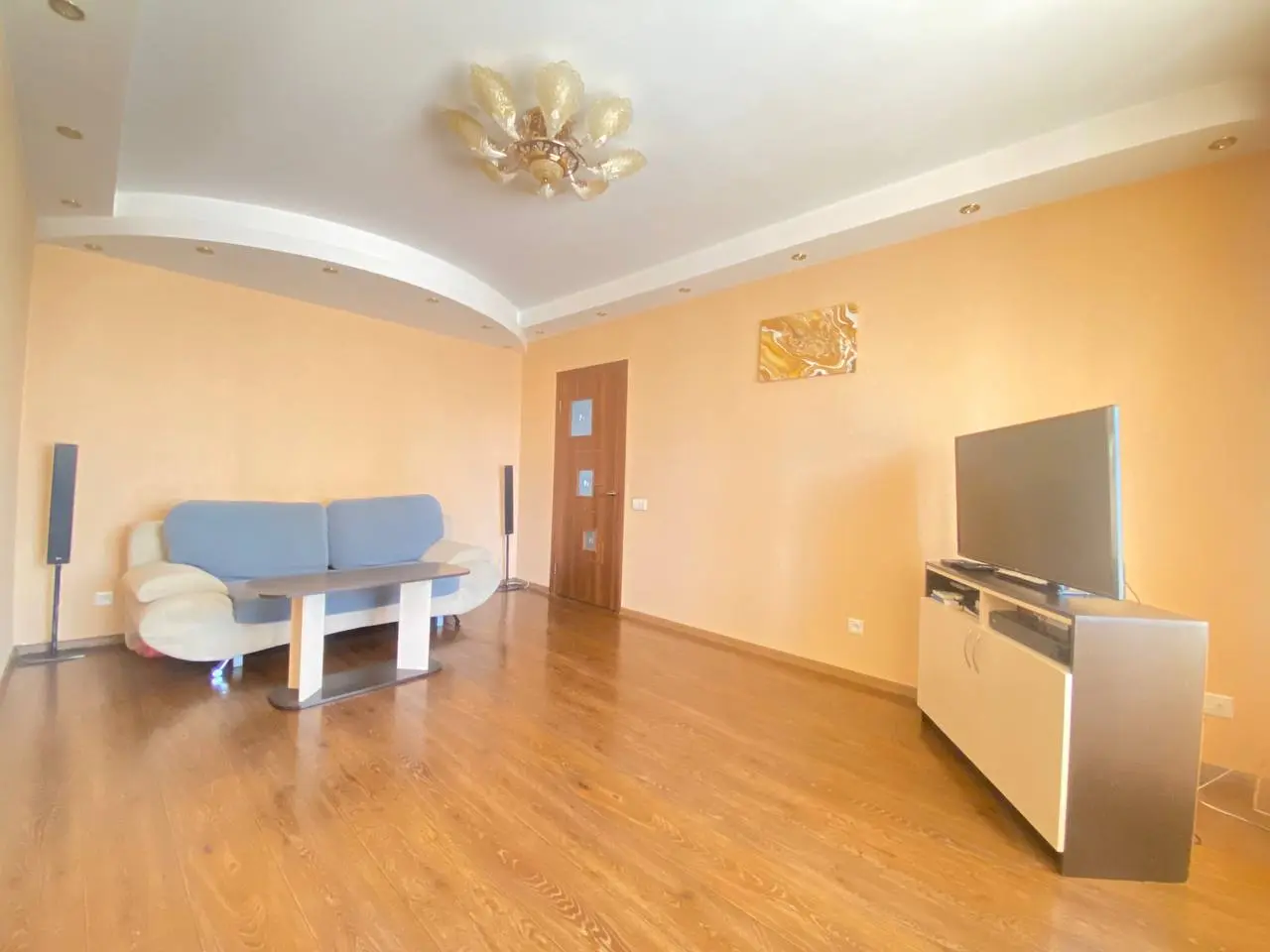 Фото Продаю 3 кімнатну квартиру, 76 кв. м, Лариси Руденко вул. 3а Київ, ціна: 87000 $, код 4369