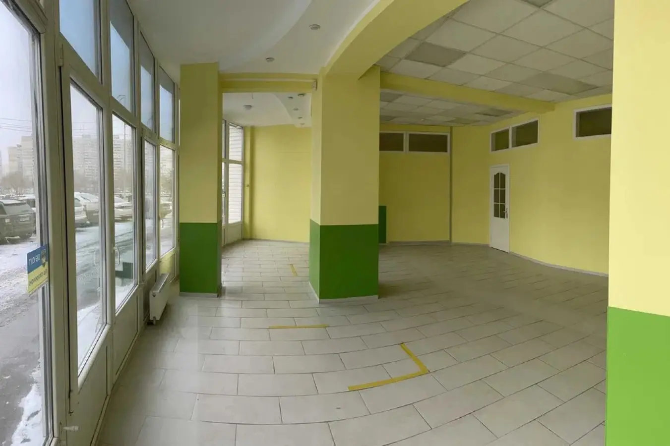 Фото Арендовать торговую площадь, Бориса Гмыри ул. 1 Киев в долгосрочную аренду, цена: 880 UAH, код 4379