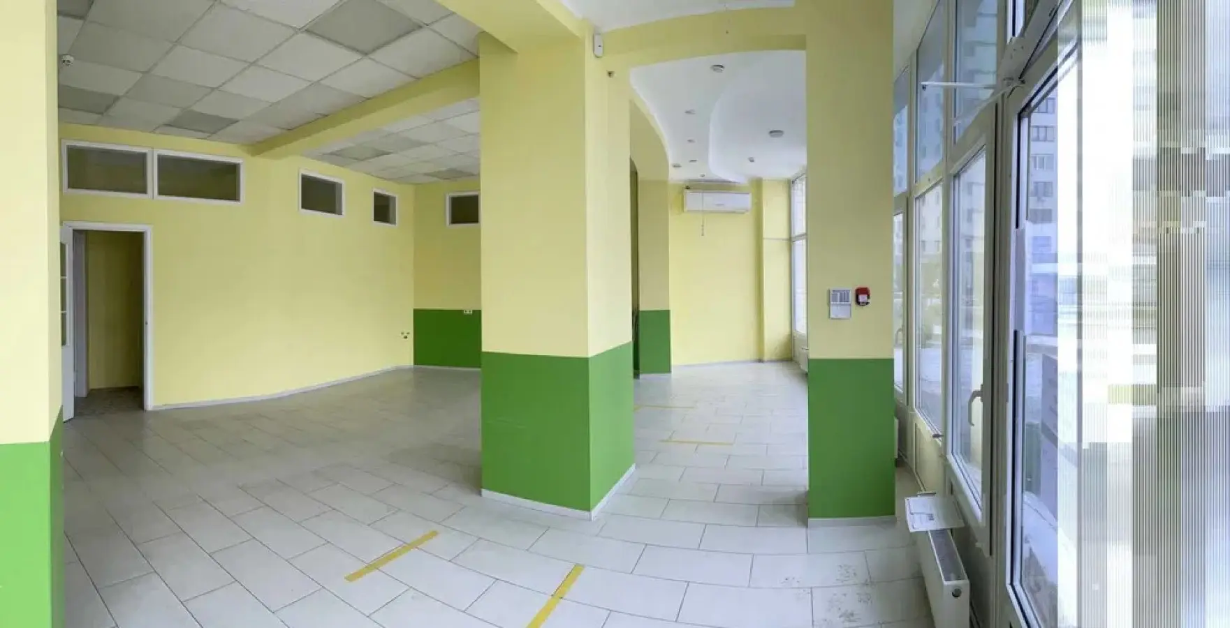 Фото Арендовать торговую площадь, Бориса Гмыри ул. 1 Киев в долгосрочную аренду, цена: 880 UAH, код 4379