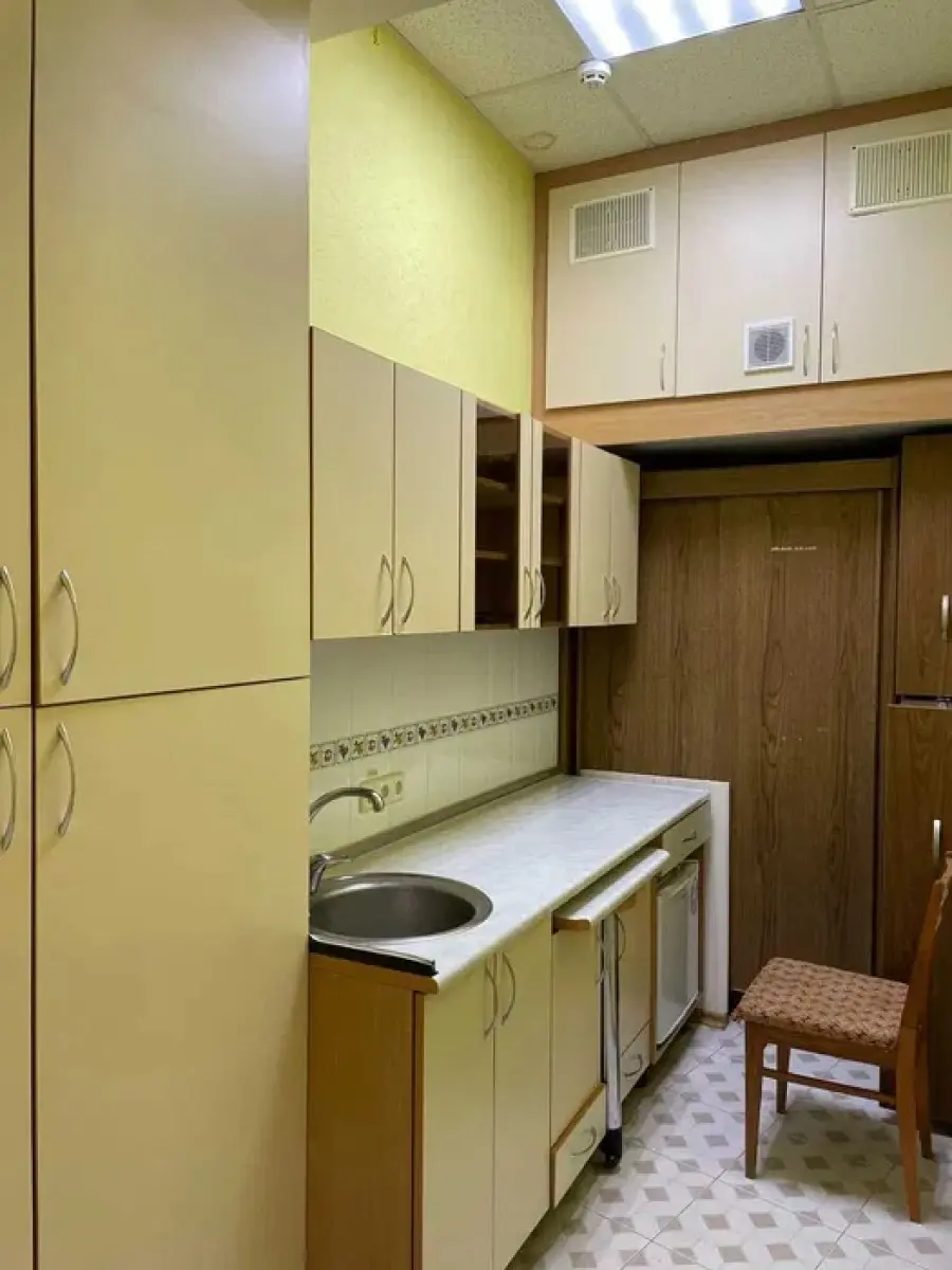 Фото Арендовать торговую площадь, Бориса Гмыри ул. 1 Киев в долгосрочную аренду, цена: 880 UAH, код 4379