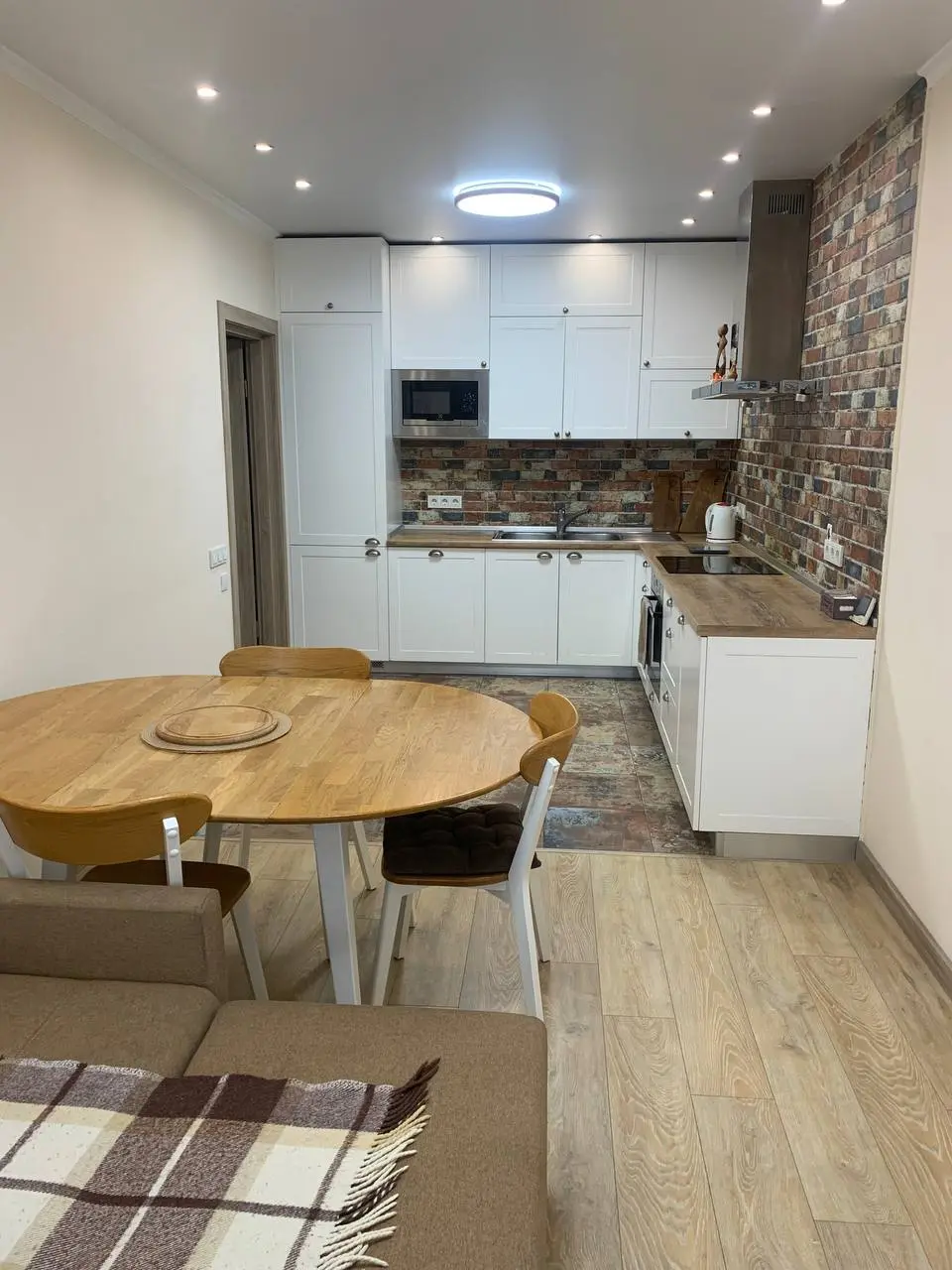 Фото Продаю 2 кімнатну квартиру, 65 кв. м, Ованеса Туманяна вул. 1а Київ, ціна: 135000 $, код 4387