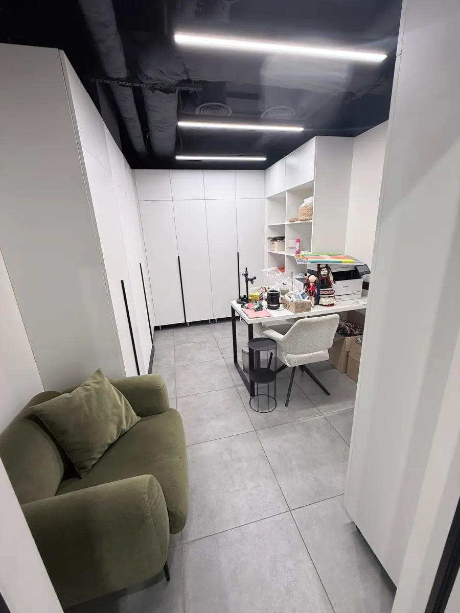 Фото Rent a retail space, Saksahanskoho Street  Kyiv for long-term rent, price: 20 $, code 4103