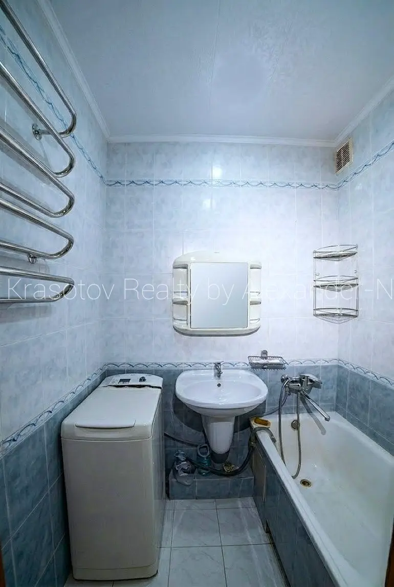 Фото Продаю 3-комнатную квартиру, 65 кв. м, Инглези ул. 3/3 Одесса, цена: 58000 $, код 4391