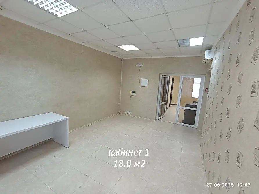 Фото Арендовать офис, Владимирская ул. 71 Киев в долгосрочную аренду, цена: 25000 UAH, код 4396