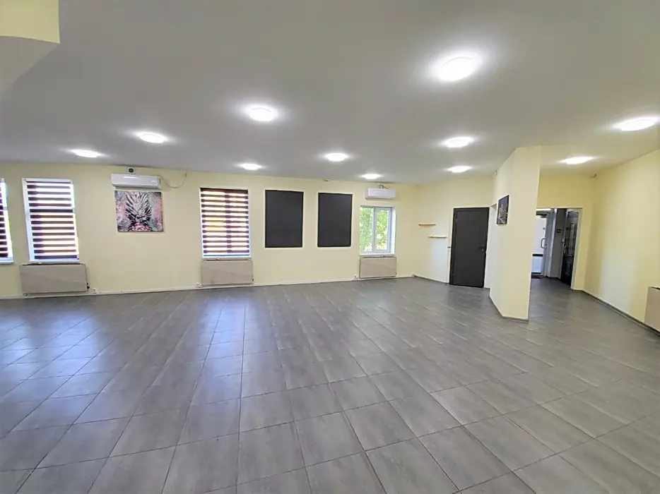 Фото Орендувати офіс, Євгена Коновальця вул. (Щорса)  Київ в довгострокову оренду, ціна: 70400 UAH, код 4397