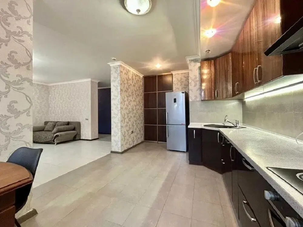 Фото Зняти 3 кімнатну квартиру, Княжий Затон вул. 21 Київ в довгострокову оренду, ціна: 26000 грн, код 4404