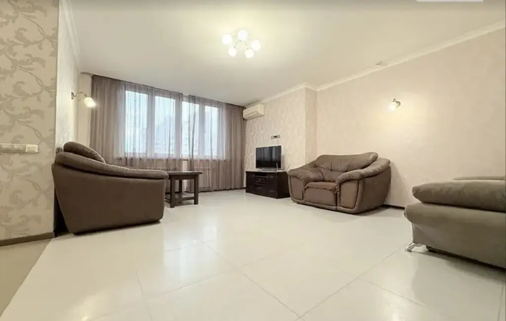 Фото Зняти 3 кімнатну квартиру, Княжий Затон вул. 21 Київ в довгострокову оренду, ціна: 26000 грн, код 4404