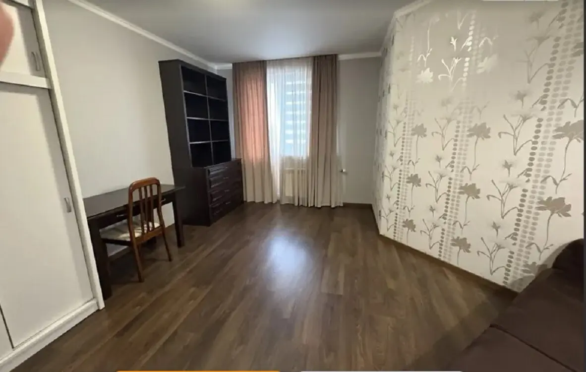 Фото Зняти 3 кімнатну квартиру, Княжий Затон вул. 21 Київ в довгострокову оренду, ціна: 26000 грн, код 4404