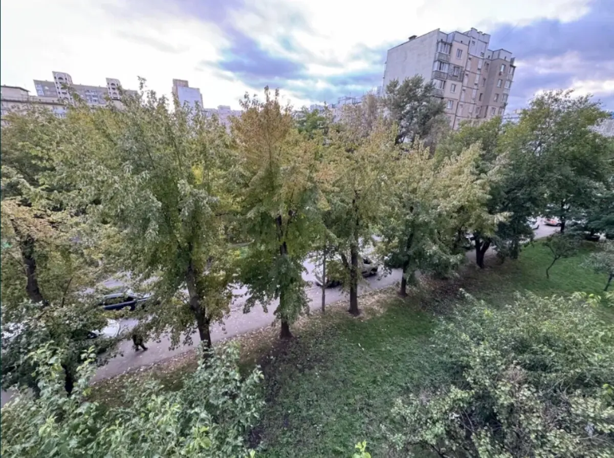 Фото Selling a 2-room apartment, 54 sq.m., Kharkivske Road 154 Kyiv, price: 61000 $, code 4406