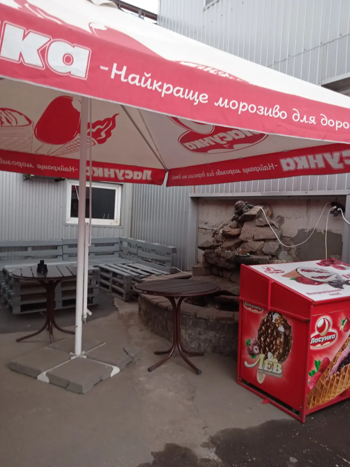 Фото Арендовать торговую площадь, Днепровское шоссе  Кривой Рог в долгосрочную аренду, цена: 7500 UAH, код 4411