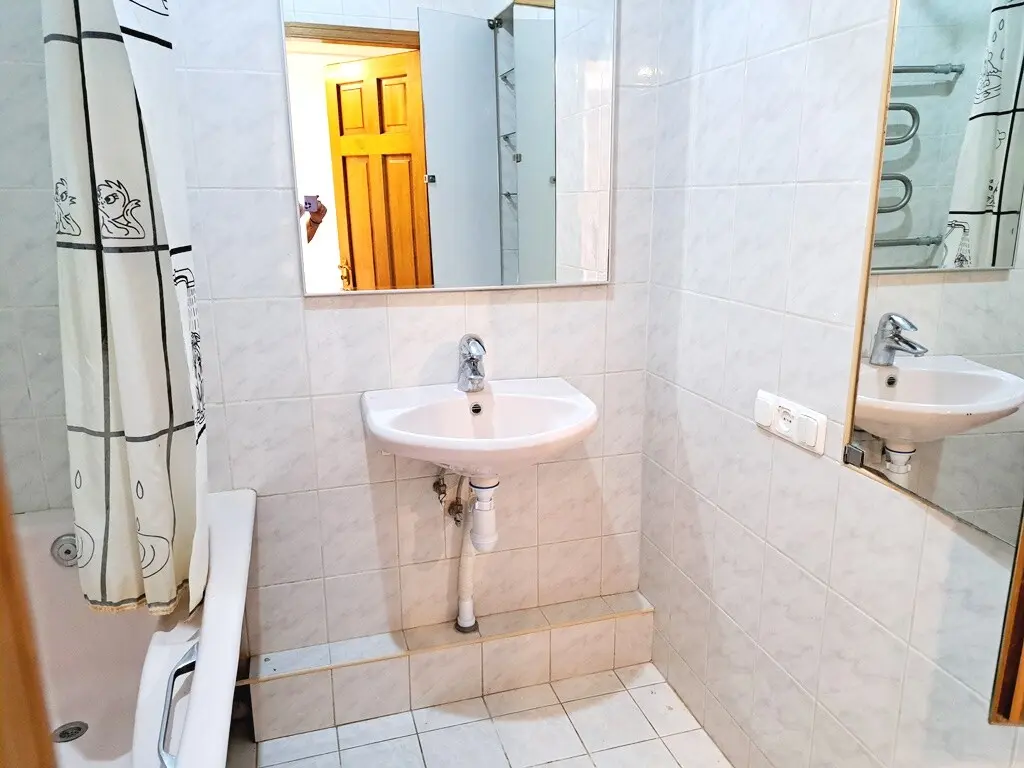 Фото Зняти 2 кімнатну квартиру, Василя Данилевича вул. (Толбухіна) 3а Київ в довгострокову оренду, ціна: 14000 грн, код 4420