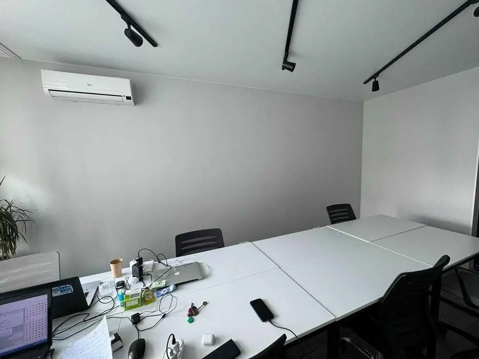 Фото Орендувати офіс, Зарічна вул.  Київ в довгострокову оренду, ціна: 36550 грн, код 4421