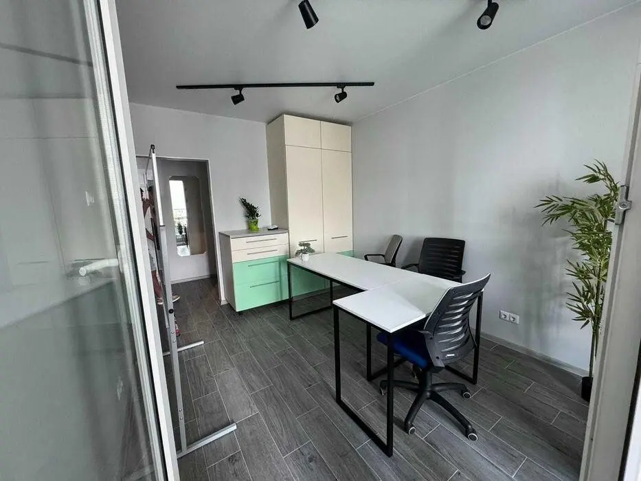 Фото Орендувати офіс, Зарічна вул.  Київ в довгострокову оренду, ціна: 36550 грн, код 4421