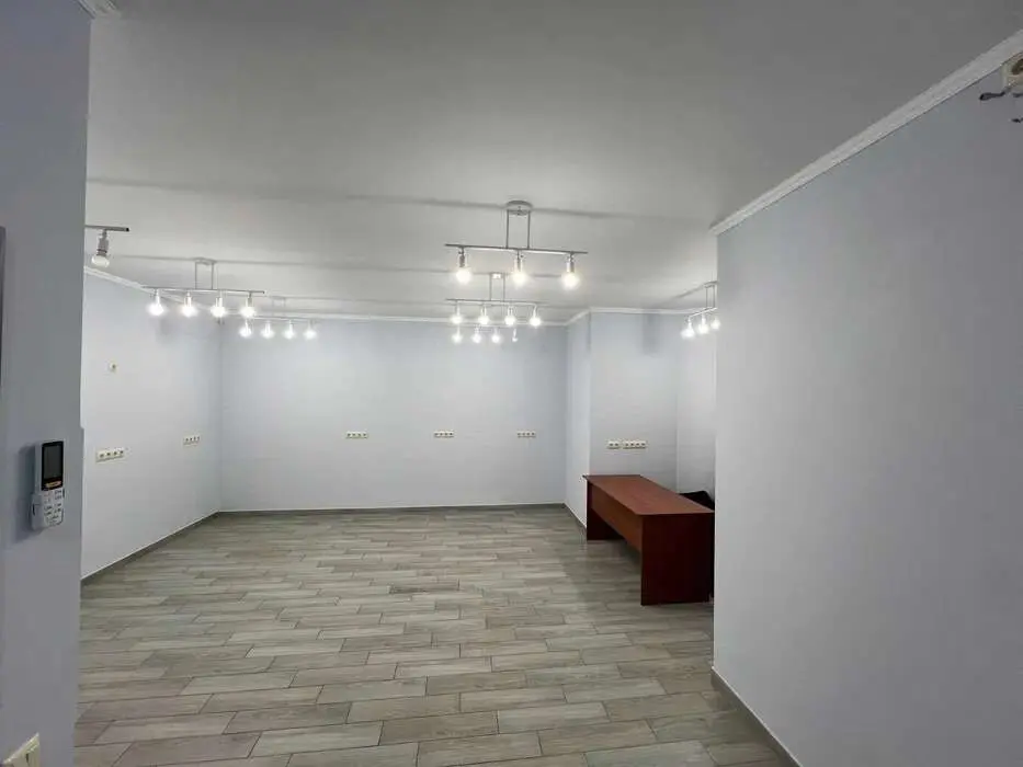 Фото Орендувати офіс, Анни Ахматової вул. 35 Київ в довгострокову оренду, ціна: 12000 грн, код 4422