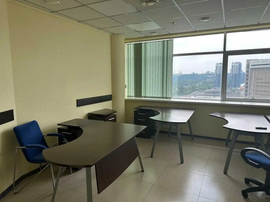 Фото Орендувати офіс, Митрополита Андрея Шептицького вул. (Анатолія Луначарського) 4 Київ в довгострокову оренду, ціна: 45000 грн, код 4423