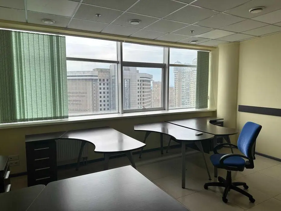 Фото Орендувати офіс, Митрополита Андрея Шептицького вул. (Анатолія Луначарського) 4 Київ в довгострокову оренду, ціна: 45000 грн, код 4423
