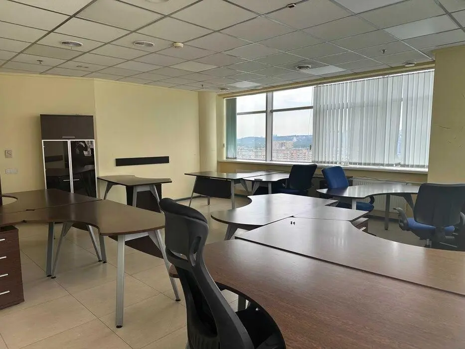 Фото Орендувати офіс, Митрополита Андрея Шептицького вул. (Анатолія Луначарського) 4 Київ в довгострокову оренду, ціна: 45000 грн, код 4423