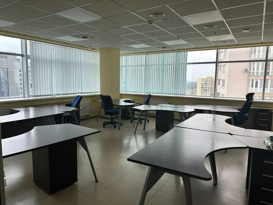 Фото Орендувати офіс, Митрополита Андрея Шептицького вул. (Анатолія Луначарського) 4 Київ в довгострокову оренду, ціна: 45000 грн, код 4423