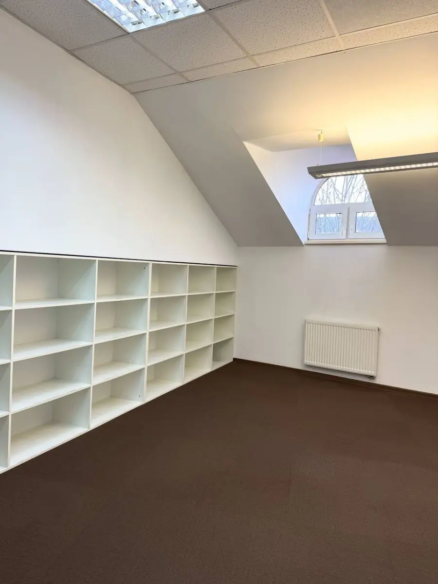 Фото Орендувати офіс, Рибальська вул. 18 Київ в довгострокову оренду, ціна: 500 UAH, код 4424